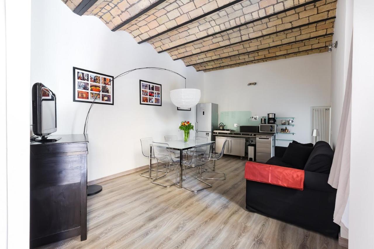 רומא Via Dei Cappellari Apartments מראה חיצוני תמונה