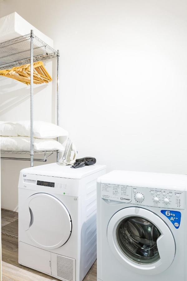 רומא Via Dei Cappellari Apartments מראה חיצוני תמונה