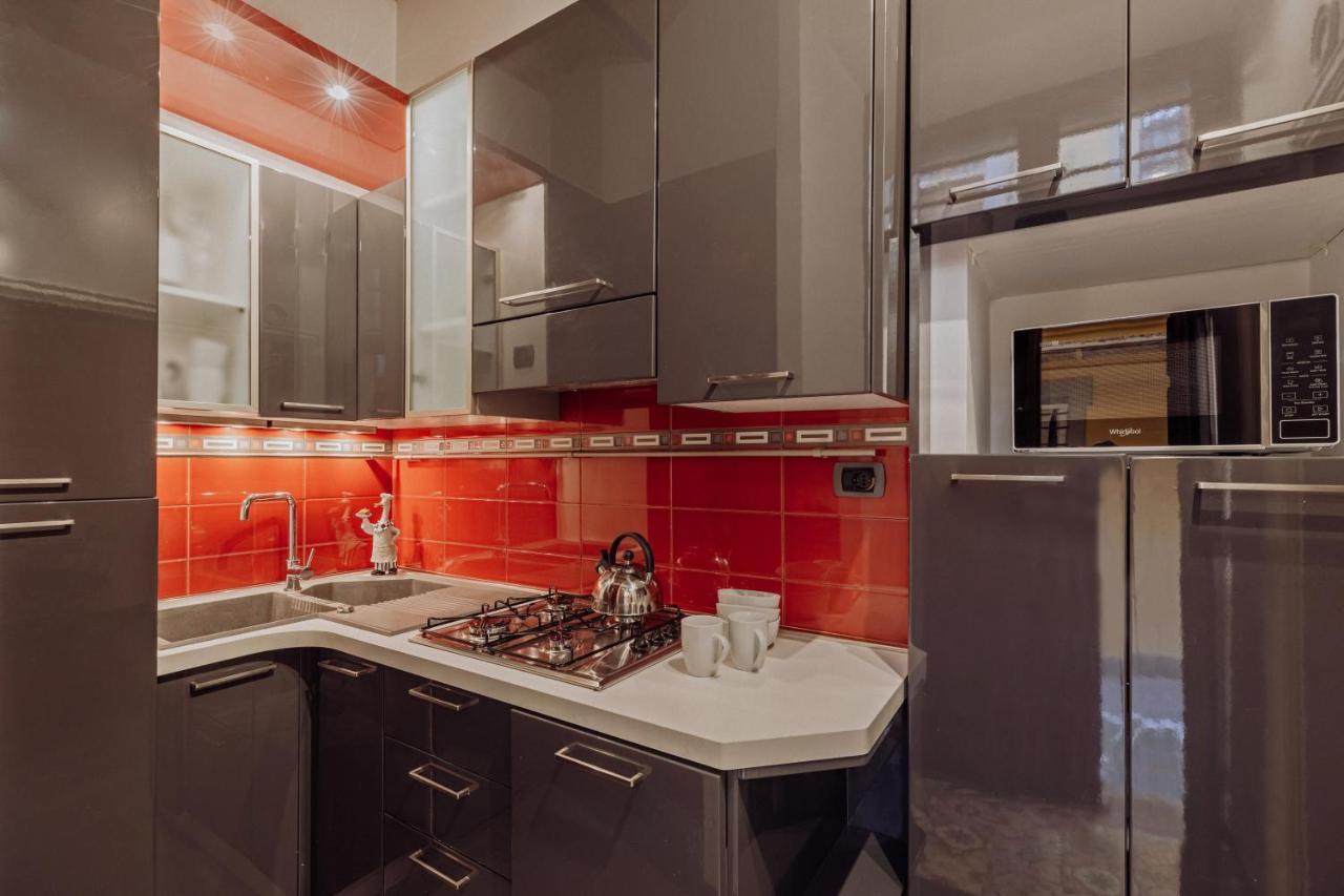 רומא Via Dei Cappellari Apartments מראה חיצוני תמונה