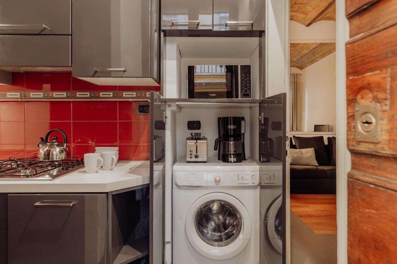 רומא Via Dei Cappellari Apartments מראה חיצוני תמונה